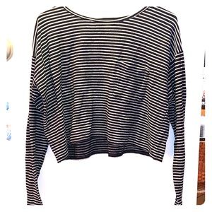 Forever 21 Crop Top SIZE: Medium